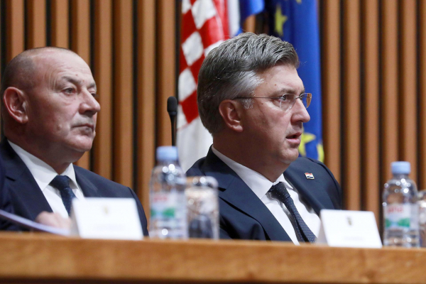 LIVEPlenković: ‘Vučić u Dubrovniku nije autogol. Njih zabija Milanović, ljudi ne znaju jesmo li njihovi saveznici ili ne‘ LIVEPlenković: ‘Vučić u Dubrovniku nije autogol. Njih zabija Milanović, ljudi ne znaju jesmo li njihovi saveznici ili ne‘