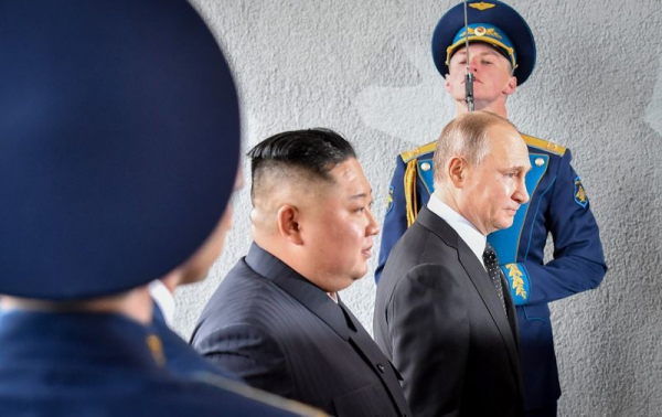 
                Rusi ispucali skoro sve sovjetske zalihe. 'Sad ovise o Kim Jong-unu, a novo oružje čuvaju za svjetski rat'
              