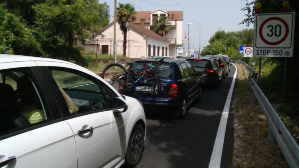 Planirate putovanje za praznike? Spremite se za kolaps na granicama