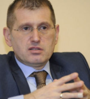 Vlada usvojila Rešenje o prestanku mandata Vladimiru Rebiću