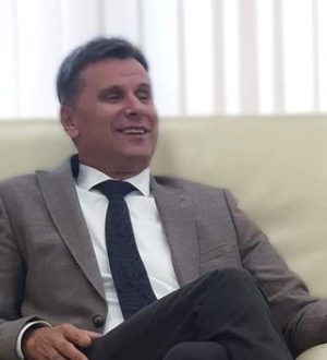 Novalić “opčinjen” Facebookom: Kad god je teško ja se trudim ostati pozitivan