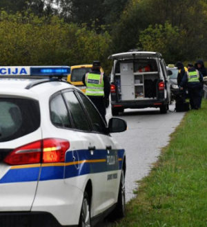 Policija objavila detalje teške jutrošnje nesreće kod Pazina: vozač pretjecao teretno vozilo, pa izgubio kontrolu