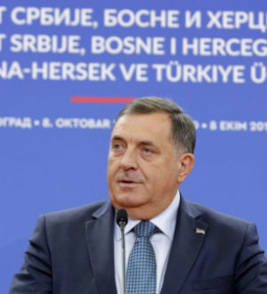 Dodik Loses Argument in Bosnian Serb Assembly Over UK Deal