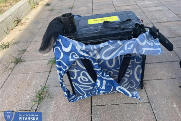 U rovinjskom kampu uhićena dva manijaka iz Njemačke; sakrili kameru u torbu za prijenosni frižider pa snimali djecu