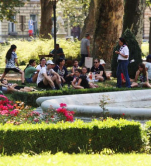 Toplinski val jača, danas su u crvenom dva grada. Sutra se širi na cijelu Hrvatsku, temperature do 38