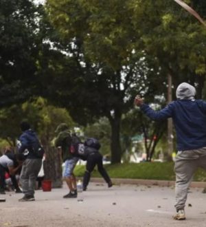 Politika & Kriminal
              Peru i dalje u kaosu. Produženo izvanredno stanje, u neredima od početka prosinca poginulo 40 ljudi