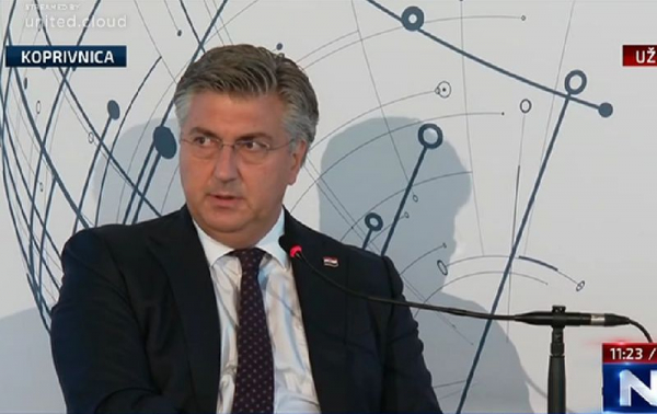 
                Plenković puca od zadovoljstva &scaron;to je podržao Primorca, uvjerava da 'atmosferu užasa' u zemlji može kreirati samo netko tko ne vidi dobro
              