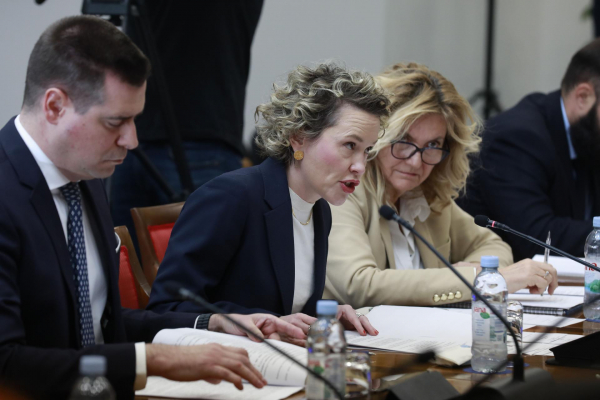 Grmoja premijeru: &lsquo;Ti si glava koruptivne hobotnice, odrezat ću je!&lsquo;; Plenković odgovara: &lsquo;Zgazit ću vas kao vlak!&lsquo;

 