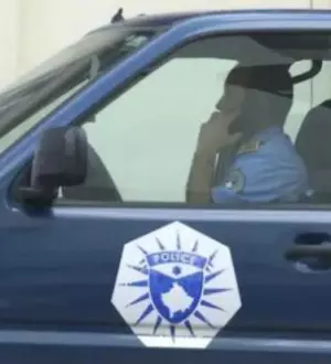Zubin Potok: Kosovska policija pronašla oružje, pancir, radio vezu i uniforme u kućama bivših policajaca