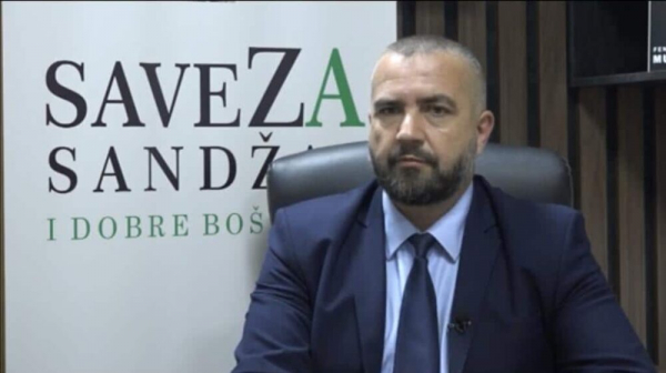 Muratović traži od BNV da se ogradi od izjava Ugljanina i Zukorlića Muratović traži od BNV da se ogradi od izjava Ugljanina i Zukorlića