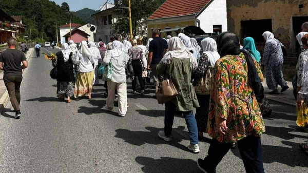Srebrenica Mothers Commemorate 1,300 Men Killed in Mass Execution Srebrenica Mothers Commemorate 1,300 Men Killed in Mass Execution