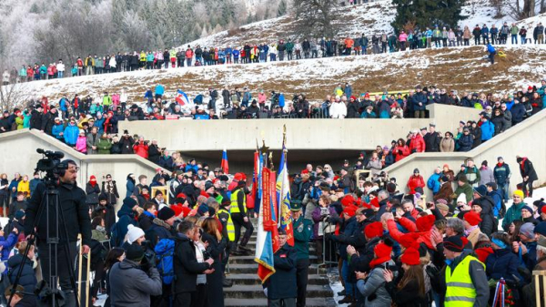 Robert Golob: Najsvetlej&scaron;e prizore slovenske zgodovine zaznamuje enotnost