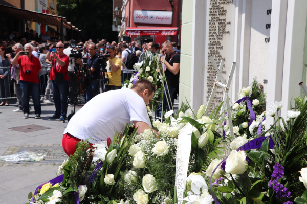 Bosnians Commemorate Tuzla Massacre, Demanding Justice for Victims