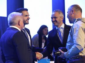 Tonin na kongresu NSi-ja: Slovenija se je zna&scaron;la v kaosu, vsak dan Golobove vlade je izgubljen