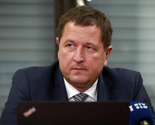 So Maroltu, generalnemu sekretarju Gibanja Svoboda, omogočili "mehek pristanek"?